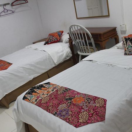 Emma Guesthouse Jertih Esterno foto
