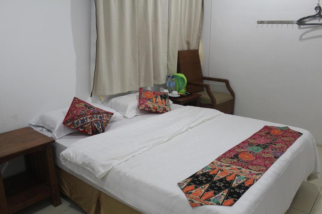 Emma Guesthouse Jertih Esterno foto