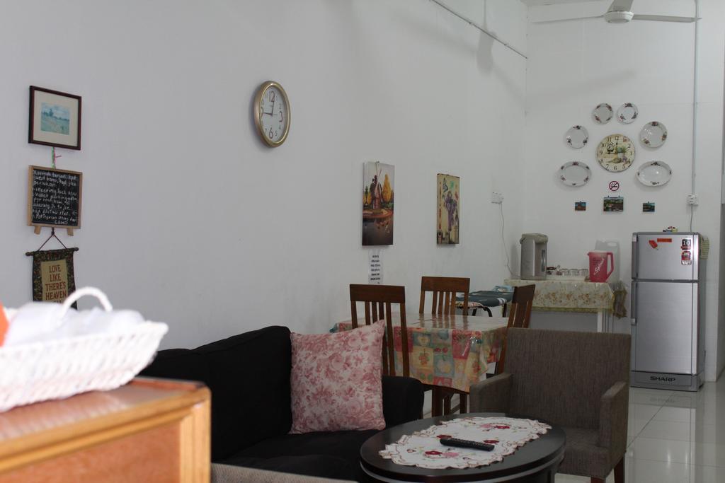 Emma Guesthouse Jertih Esterno foto