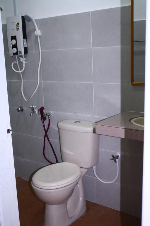 Emma Guesthouse Jertih Esterno foto